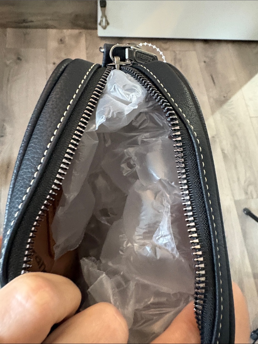 Wrangler Black and White Zebra Print Crossbody Bag - Picture 8 of 9